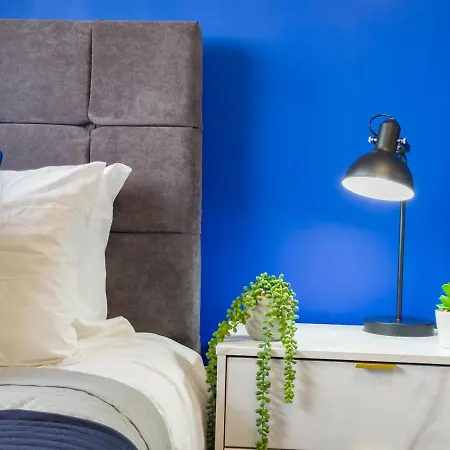 Vakantiehuis Stunning House Free Parking Garden Wifi *